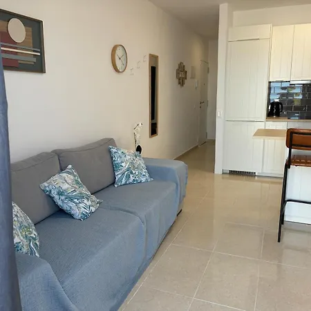 Sunset Aloha Garden Apartment *